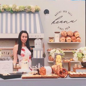 Meet your Posher, Esther